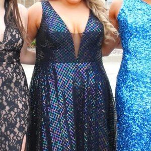 Iridescent Black Formal Dress, Size 20 from Glory Prom